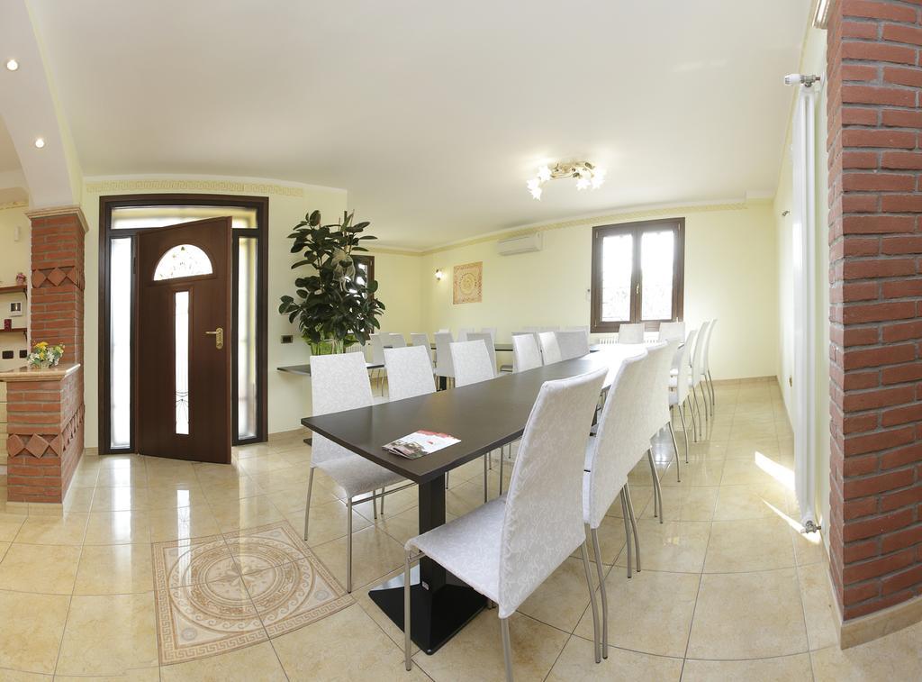 Borgo Dei Sensi Bed & Breakfast Casumaro Bagian luar foto